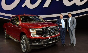 Bill Ford and Mark Fields introduce 2018 Ford F-150